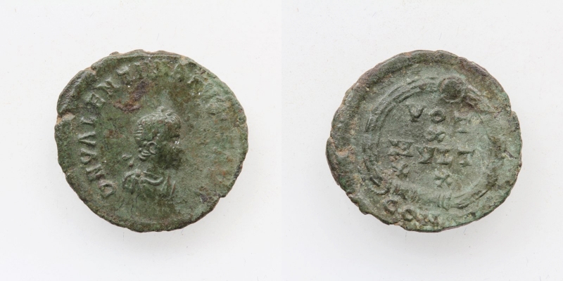 Valentinian II. 375-392 AE4 Konstantinopel